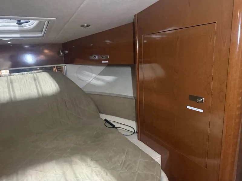 Slide: The Image of Sea Ray Sundancer 370 2012 - 71