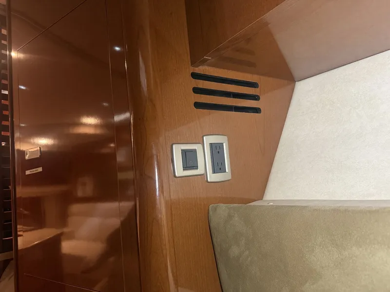 Slide: The Image of Sea Ray Sundancer 370 2012 - 72