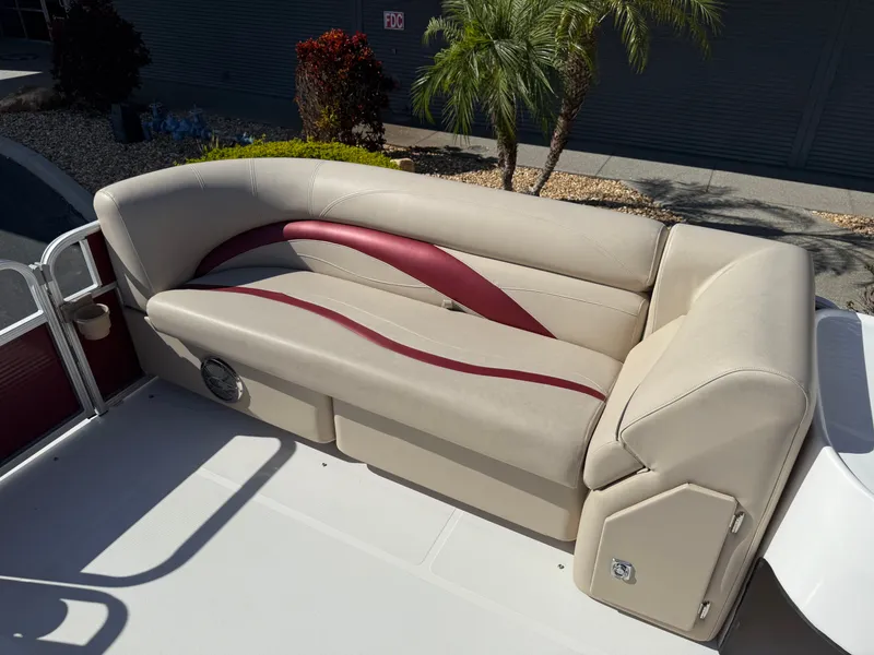 Slide: The Image of Hurricane Fundeck 216 2013 - 14