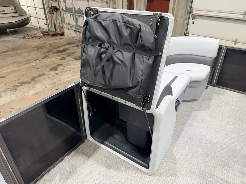 Slide: The Image of Bentley Pontoons 150HP Legacy 223 Navigator Quad Lounge Tritoon - $47995 2024 - 16