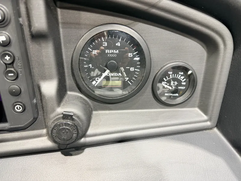 Slide: The Image of Bentley Pontoons 150HP Legacy 223 Navigator Quad Lounge Tritoon - $47995 2024 - 25