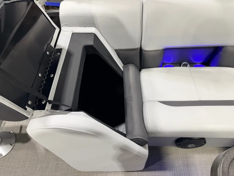 Slide: The Image of Bentley Pontoons 150HP Legacy 223 Navigator Quad Lounge Tritoon - $47995 2024 - 34