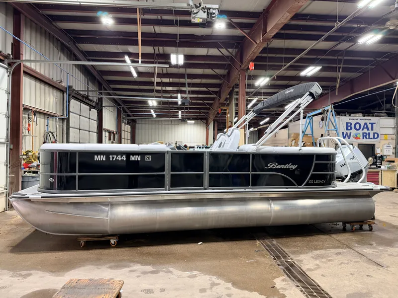 Slide: The Image of Bentley Pontoons 150HP Legacy 223 Navigator Quad Lounge Tritoon - $47995 2024 - 46