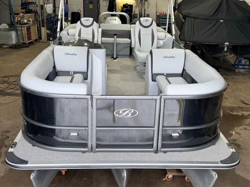 Slide: The Image of Bentley Pontoons Legacy 223 Navigator Quad Lounge Tri-toon Pontoon & 150HP Honda 4-Stroke EFI 2024 - 10