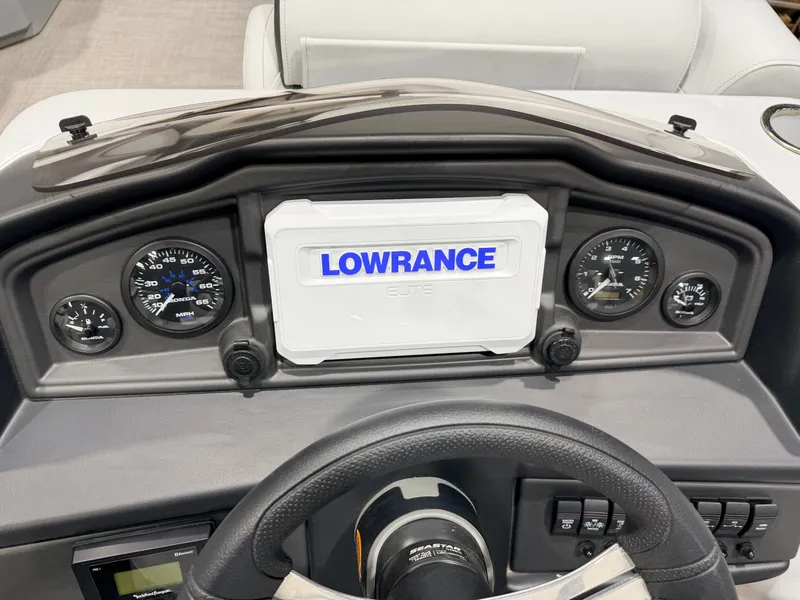 Slide: The Image of Bentley Pontoons Legacy 223 Navigator Quad Lounge Tri-toon Pontoon & 150HP Honda 4-Stroke EFI 2024 - 22