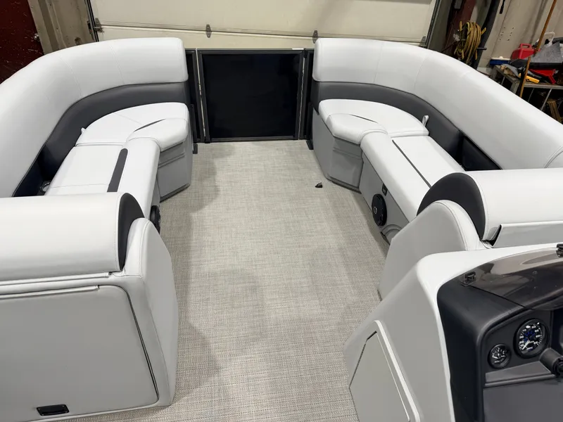 Slide: The Image of Bentley Pontoons Legacy 223 Navigator Quad Lounge Tri-toon Pontoon & 150HP Honda 4-Stroke EFI 2024 - 3