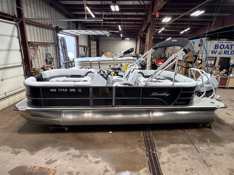 Slide: The Image of Bentley Pontoons Legacy 223 Navigator Quad Lounge Tri-toon Pontoon & 150HP Honda 4-Stroke EFI 2024 - 4