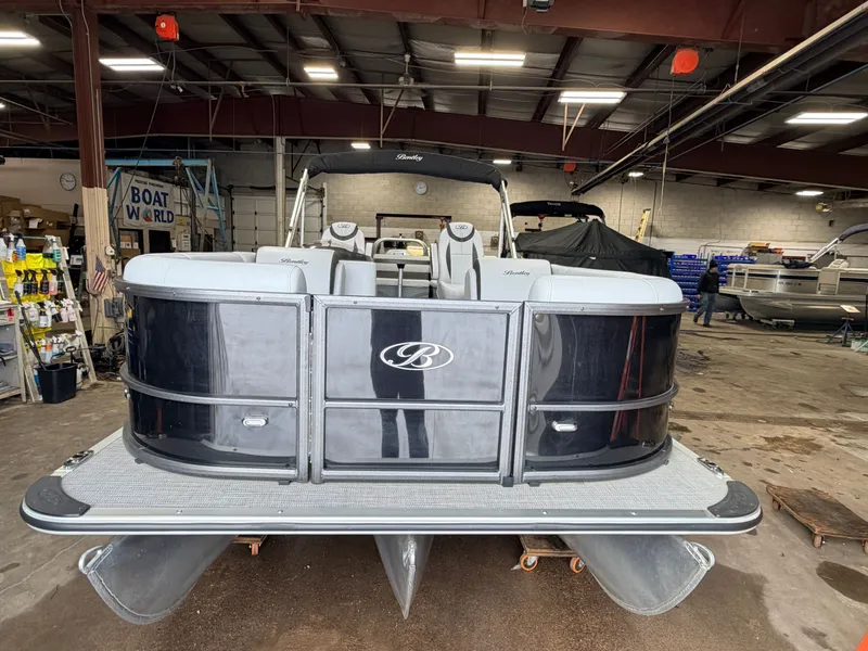 Slide: The Image of Bentley Pontoons Legacy 223 Navigator Quad Lounge Tri-toon Pontoon & 150HP Honda 4-Stroke EFI 2024 - 43