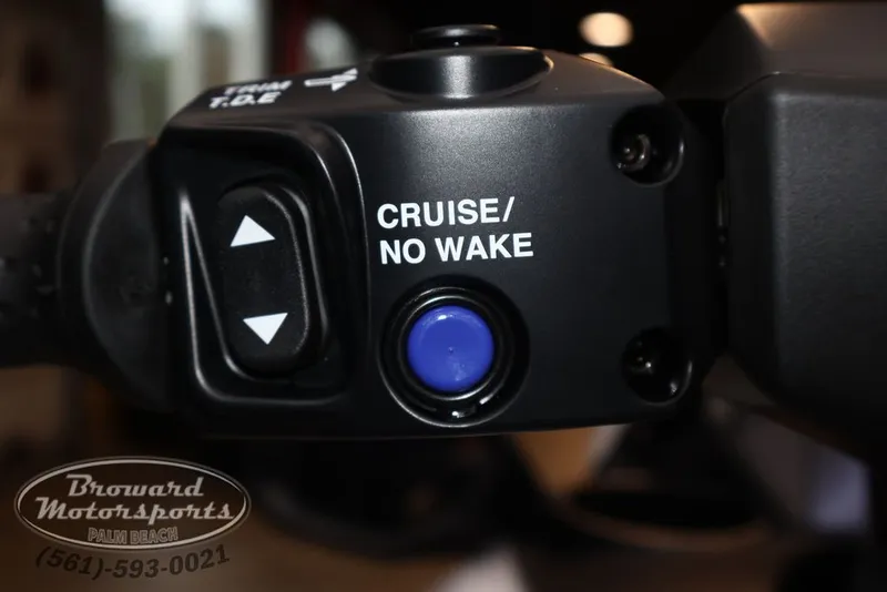 Slide: The Image of Yamaha FX Cruiser SVHO® 2026 - 17