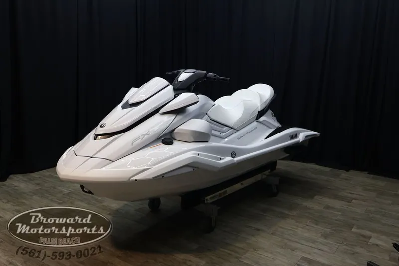 Slide: The Image of Yamaha FX Cruiser SVHO® 2026 - 2