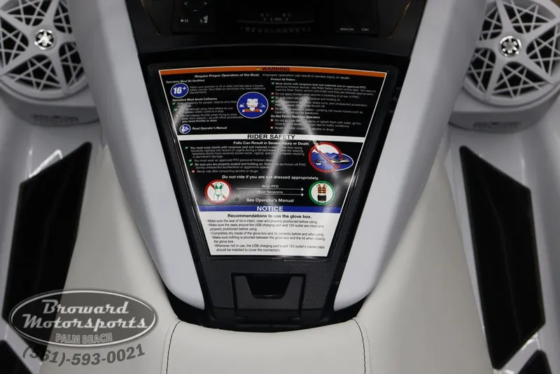 Slide: The Image of Yamaha FX Cruiser SVHO® 2026 - 21