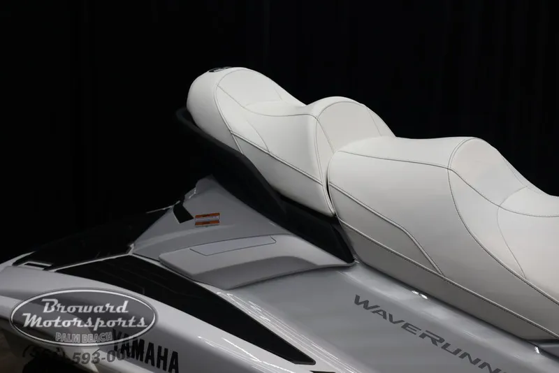 Slide: The Image of Yamaha FX Cruiser SVHO® 2026 - 25