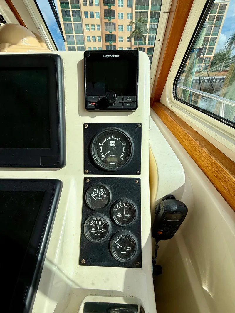 Slide: The Image of Sabre 36 2003 - 107