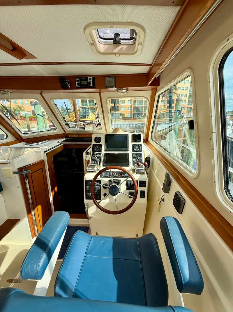 Slide: The Image of Sabre 36 2003 - 41