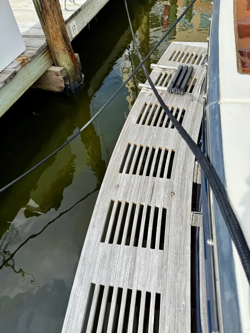 Slide: The Image of Sabre 36 2003 - 8