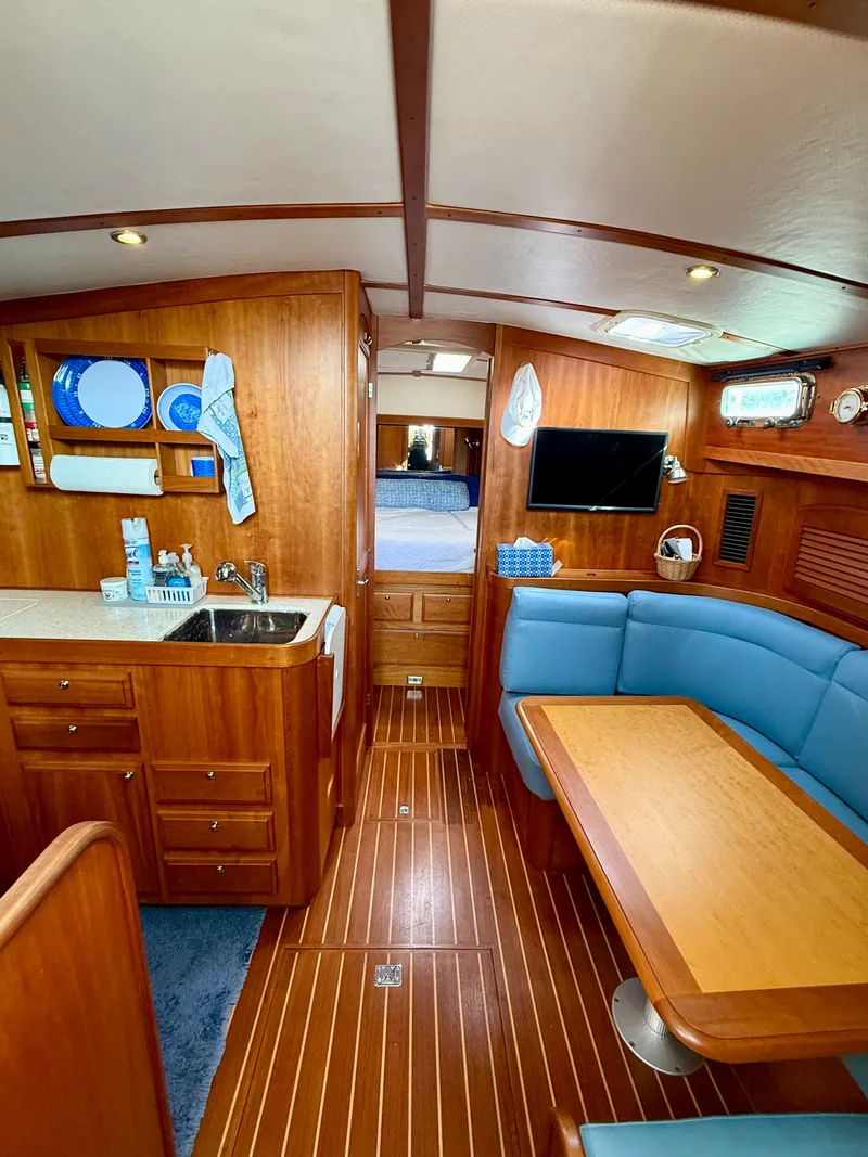 Slide: The Image of Sabre 36 2003 - 89