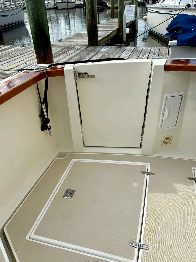 Slide: The Image of Sabre 36 2003 - 9