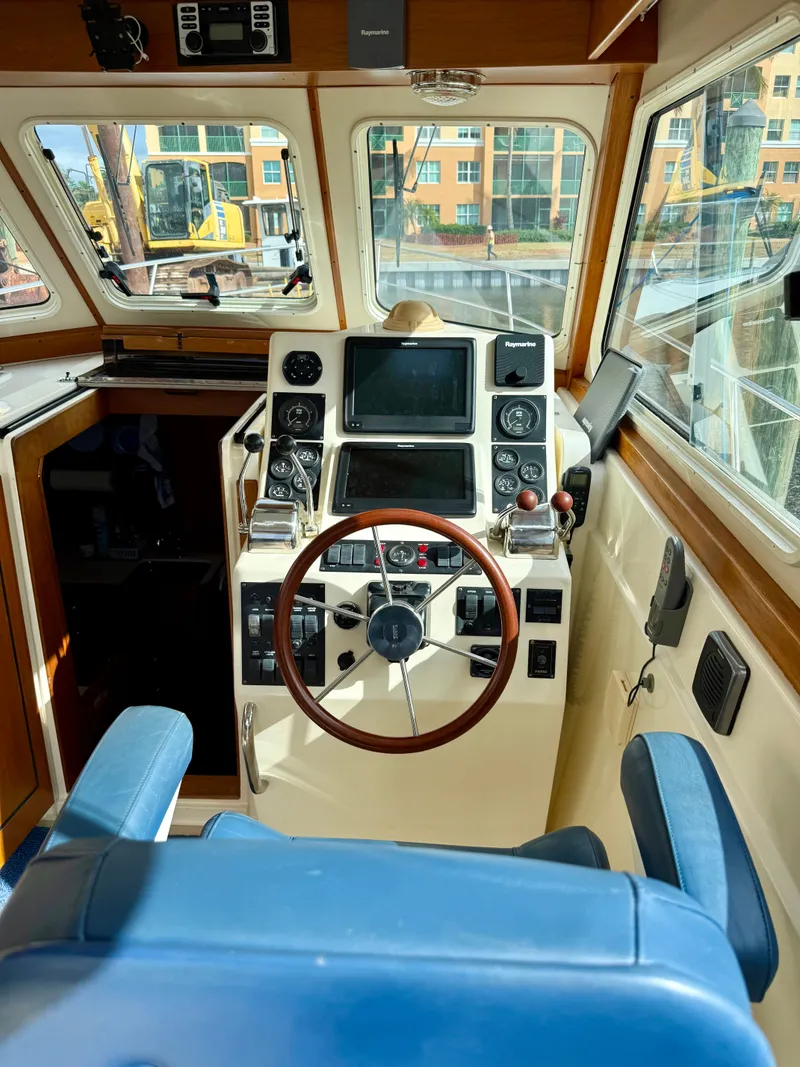 Slide: The Image of Sabre 36 2003 - 98