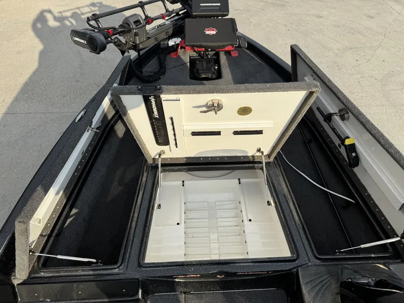 Slide: The Image of Phoenix Bass Boat 619 Pro 2013 - 13