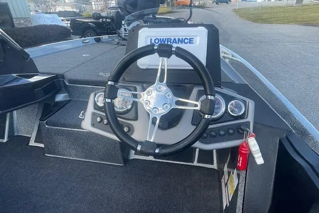 Slide: The Image of Steering console of 2020 Ranger 107 Cherokee boat with Lowrance navigation system. - 6