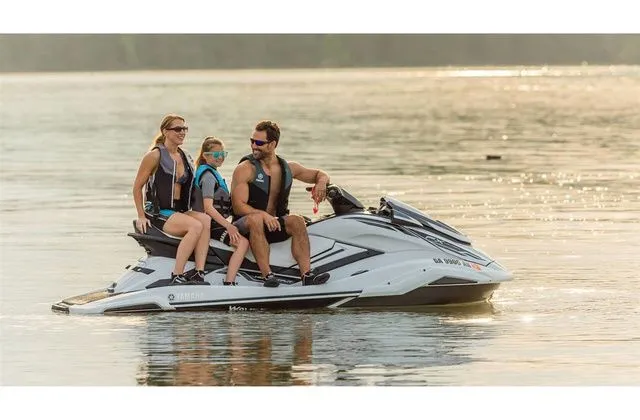 Slide: The Image of Yamaha FX Cruiser HO 2019 - 6