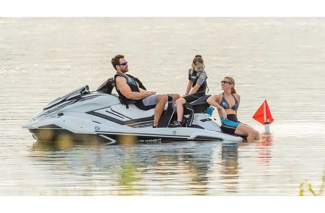 Slide: The Image of Yamaha FX Cruiser HO 2019 - 9