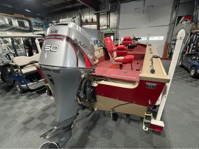 Slide: The Image of Lund 1660 Pro-V 1997 - 4