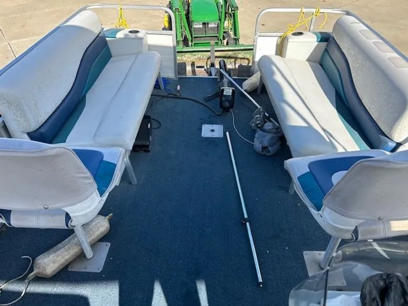 Slide: The Image of Lowe 215 Family 1995 - 4