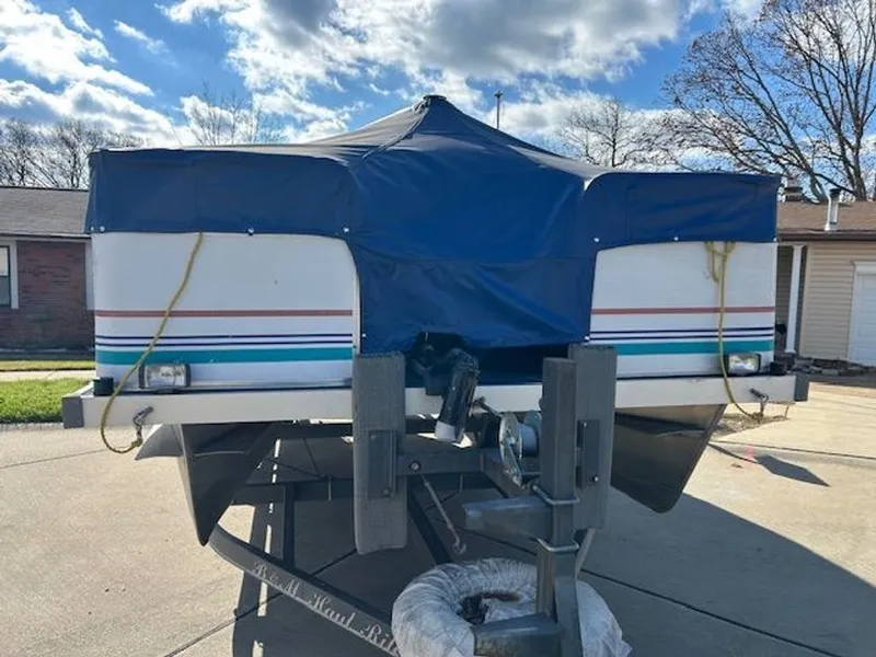 Slide: The Image of Lowe 215 Family 1995 - 5