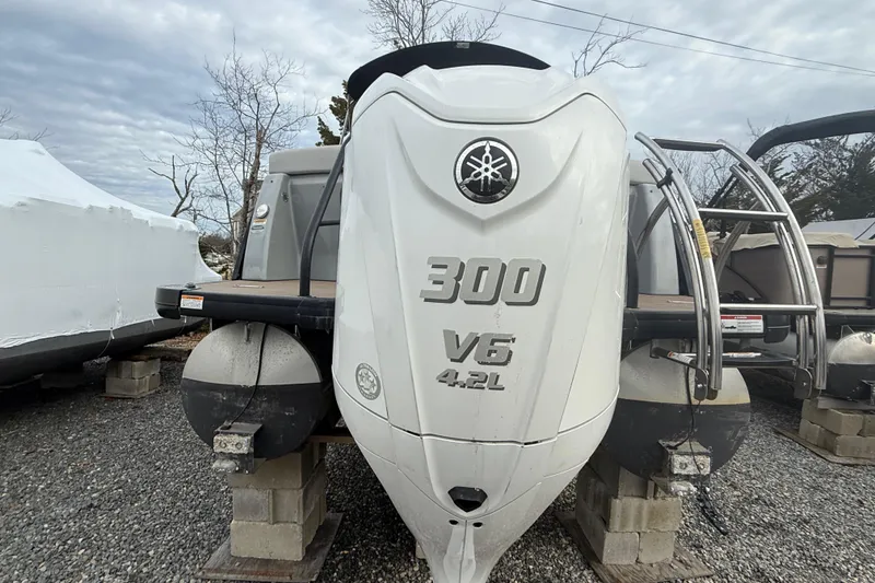 Slide: The Image of 2023 Godfrey AquaPatio 255 ULC with Yamaha 300 V6 engine on display. - 5