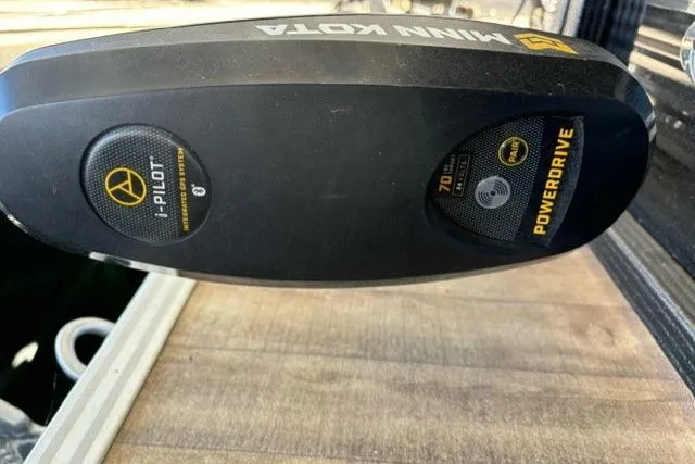 Slide: The Image of Minn Kota PowerDrive motor on 2019 Crest 220 CREST II boat deck. - 16