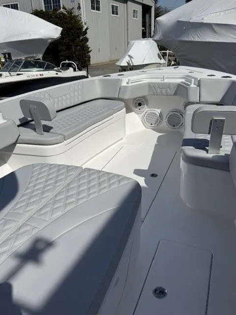 Slide: The Image of Contender 32 ST 2026 - 13