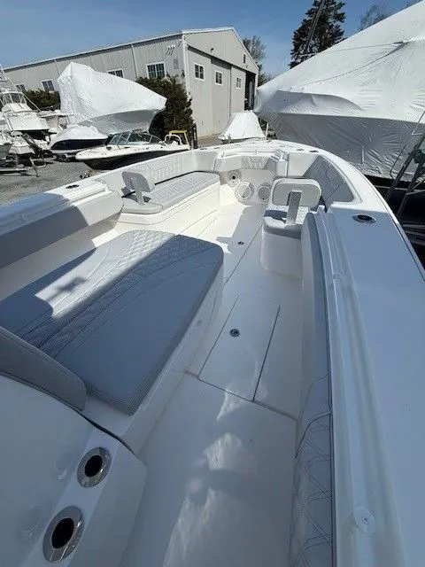 Slide: The Image of Contender 32 ST 2026 - 14