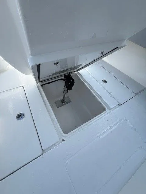 Slide: The Image of Contender 32 ST 2026 - 16