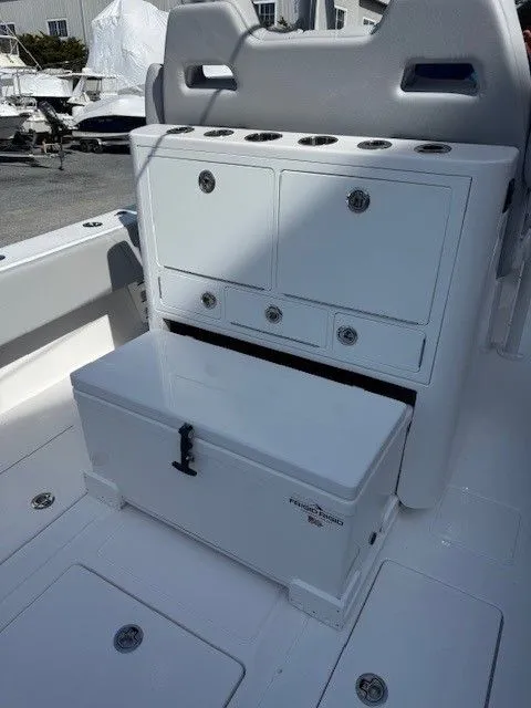 Slide: The Image of Contender 32 ST 2026 - 19