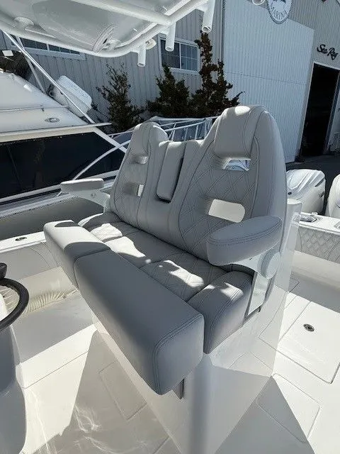 Slide: The Image of Contender 32 ST 2026 - 9