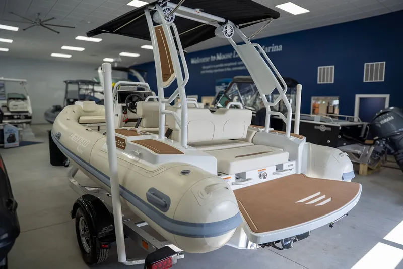 Slide: The Image of Highfield Velox 560 2026 - 5