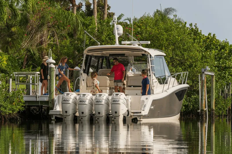 Slide: The Image of Boston Whaler 405 Conquest 2027 - 23