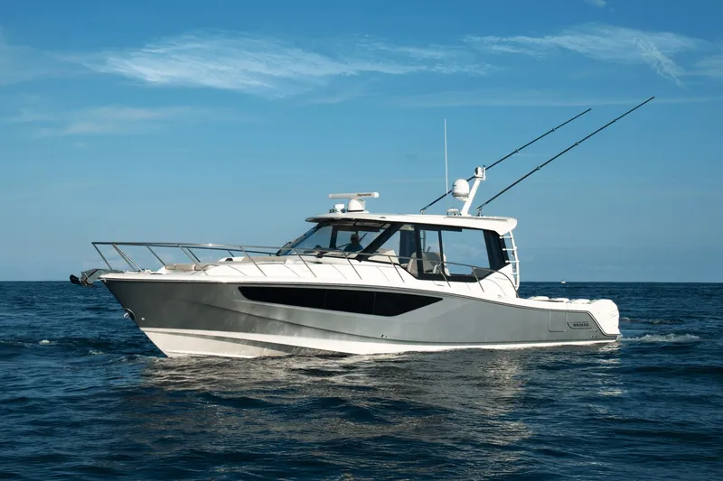 Slide: The Image of Boston Whaler 405 Conquest 2027 - 1