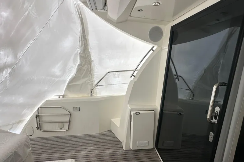 Slide: The Image of Interior view of 2020 Prestige 460 yacht with sleek design and modern finishes. - 10