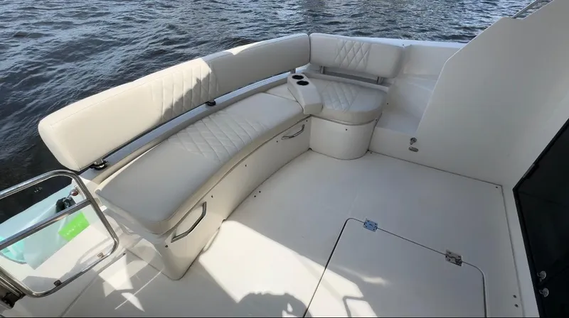 Slide: The Image of 2017 Carver - Cockpit - 46