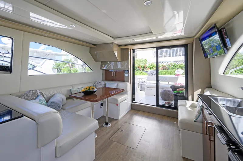 Slide: The Image of 2017 Carver - Salon - 42