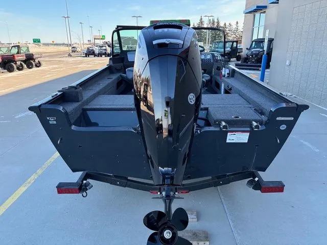 Slide: The Image of Lund 1775 Adventure Sport 2026 - 7