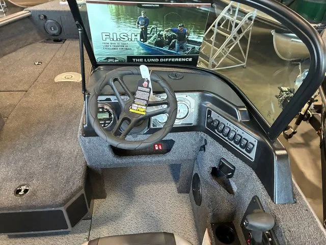 Slide: The Image of Lund 1875 Impact XS Sport 2026 - 10