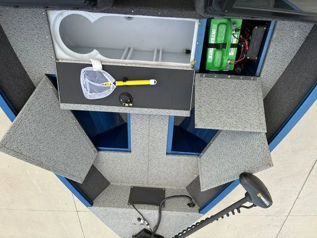 Slide: The Image of Lund 1650 Angler Sport 2022 - 10