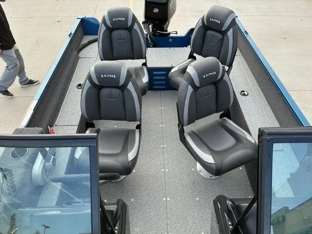 Slide: The Image of Lund 1650 Angler Sport 2022 - 11