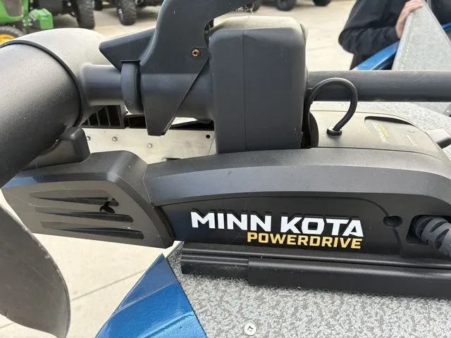 Slide: The Image of Lund 1650 Angler Sport 2022 - 16