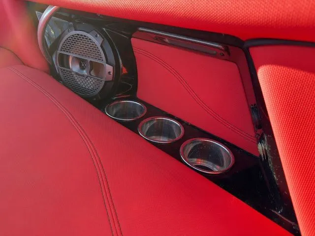 Slide: The Image of MasterCraft XT22 2019 - 55