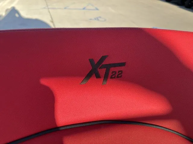 Slide: The Image of MasterCraft XT22 2019 - 65