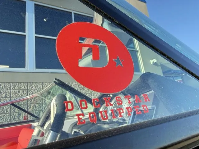 Slide: The Image of MasterCraft XT22 2019 - 8